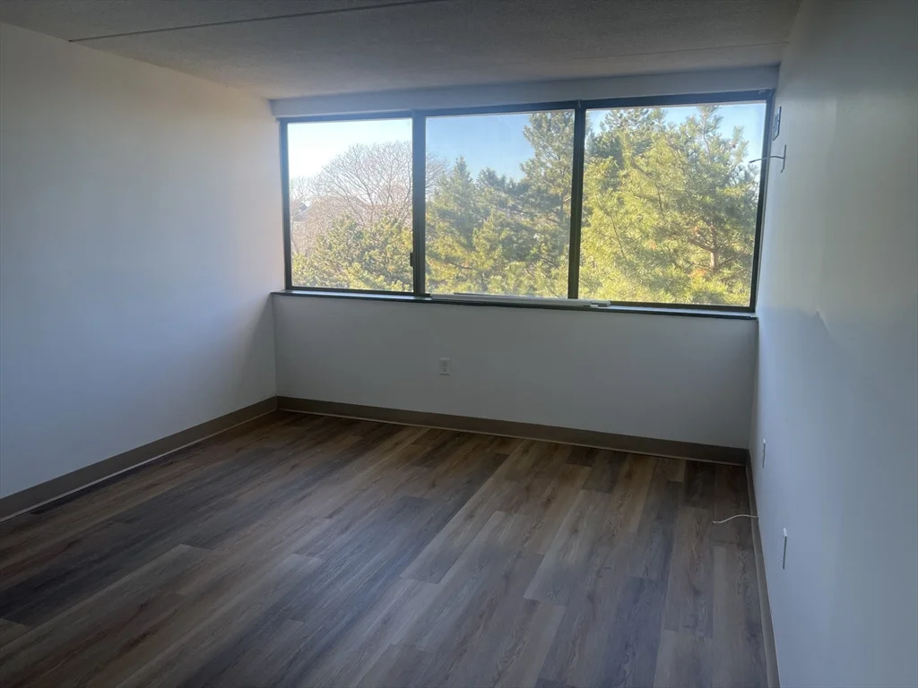 1 bed, 1 bath apartment for rent at 1 Pond St Unit 4D, Winthrop — photo 9 of 9