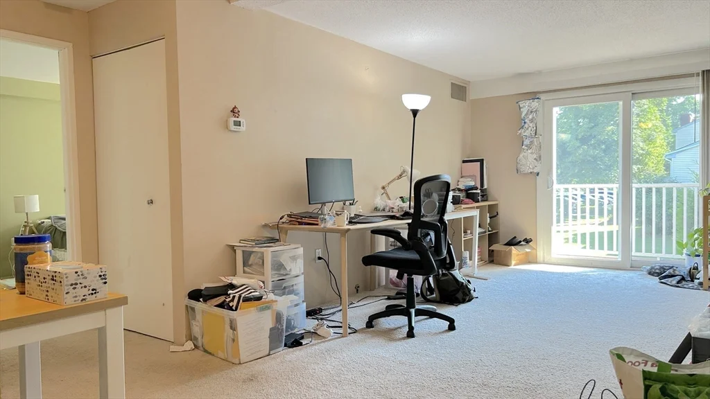 1 bed, 1 bath apartment for rent at 1 Post Oak Ln Unit 18, Natick — photo 4 of 22