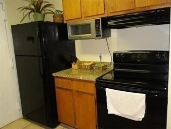 2 bed, 1 bath apartment for rent at 1 Post Oak Ln Unit 20, Natick — photo 3 of 18