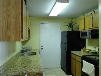 2 bed, 1 bath apartment for rent at 1 Post Oak Ln Unit 20, Natick — photo 2 of 18