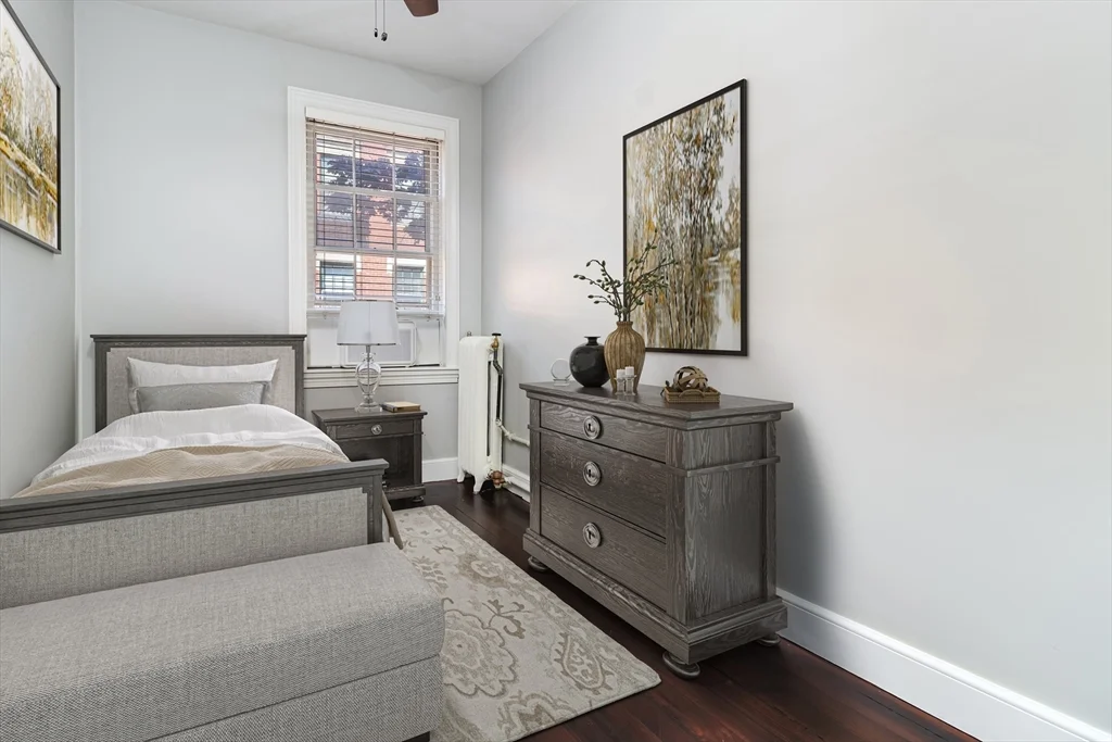 2 bed, 1 bath apartment for rent at 1 Primus Ave Unit 7, Beacon Hill — photo 7 of 15