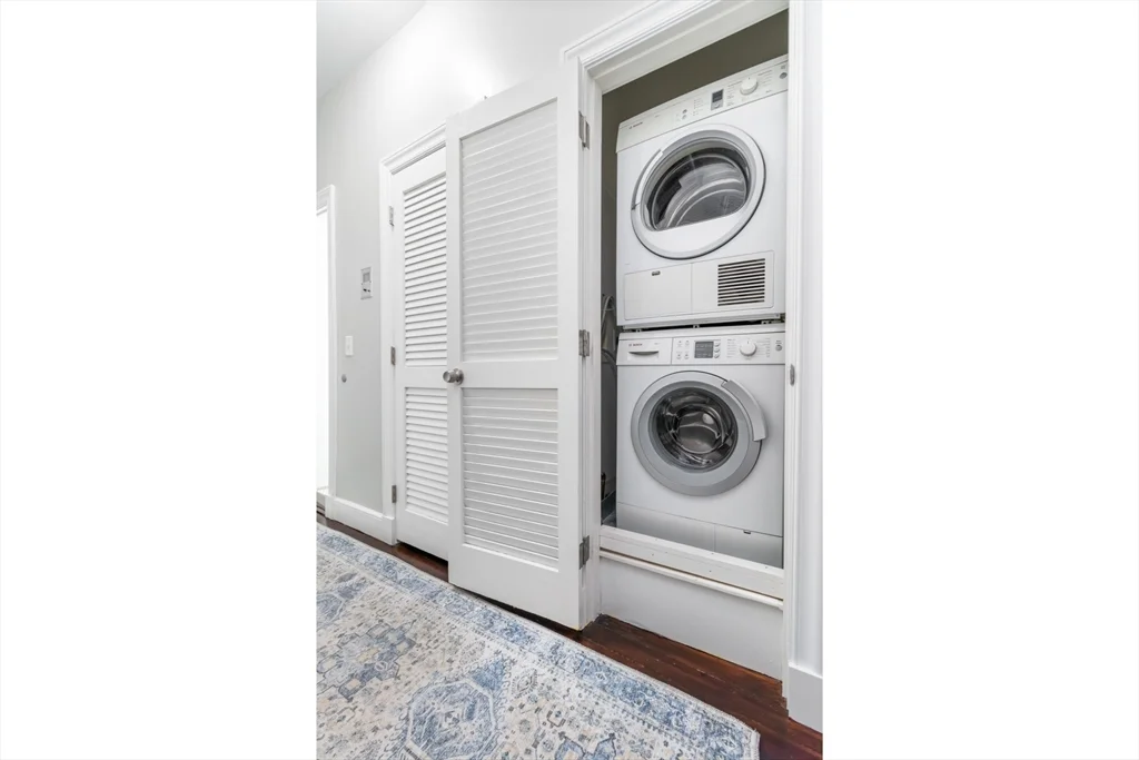 2 bed, 1 bath apartment for rent at 1 Primus Ave Unit 7, Beacon Hill — photo 11 of 15