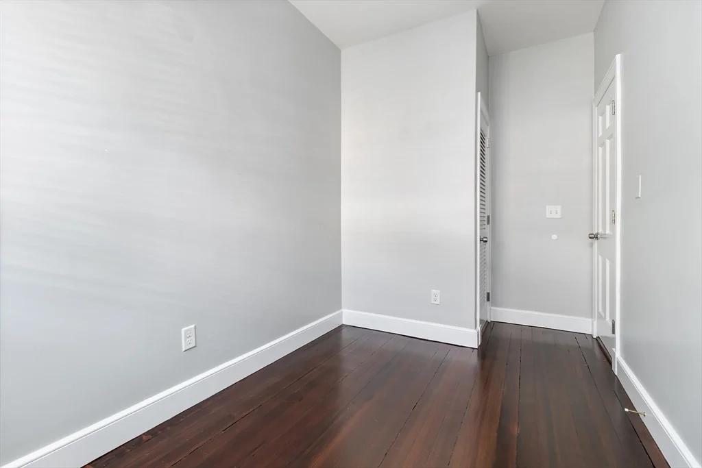 2 bed, 1 bath apartment for rent at 1 Primus Ave Unit 7, Beacon Hill — photo 8 of 15
