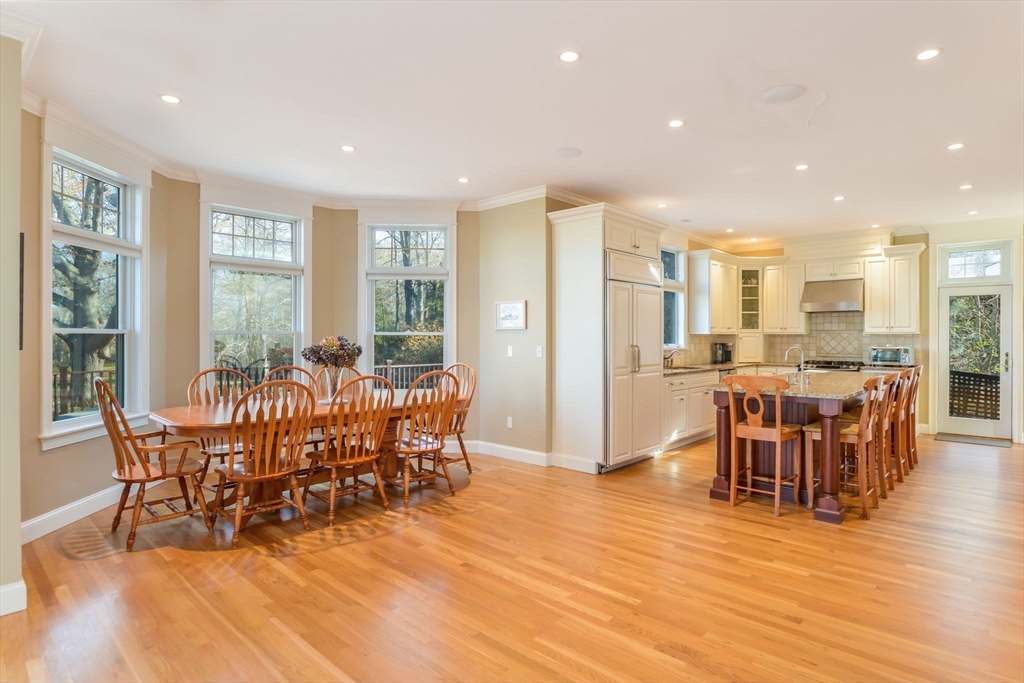 4 bed, 4+ bath apartment for rent at 1 Puddingstone Ln, Acoaxet — photo 9 of 42