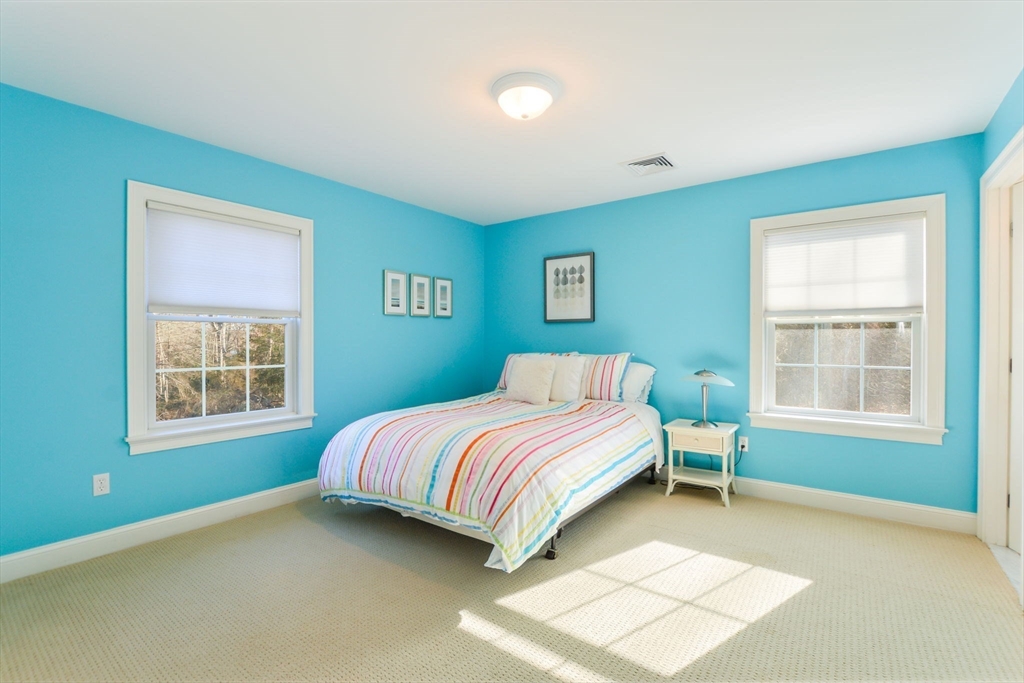 4 bed, 4+ bath apartment for rent at 1 Puddingstone Ln, Acoaxet — photo 26 of 42