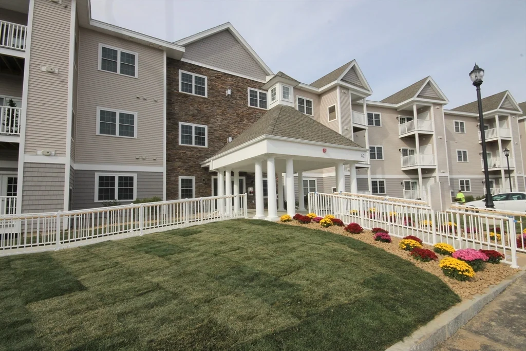 2 bed, 2 bath apartment for rent at 1 Regency Village Way Unit 106, Merrimac