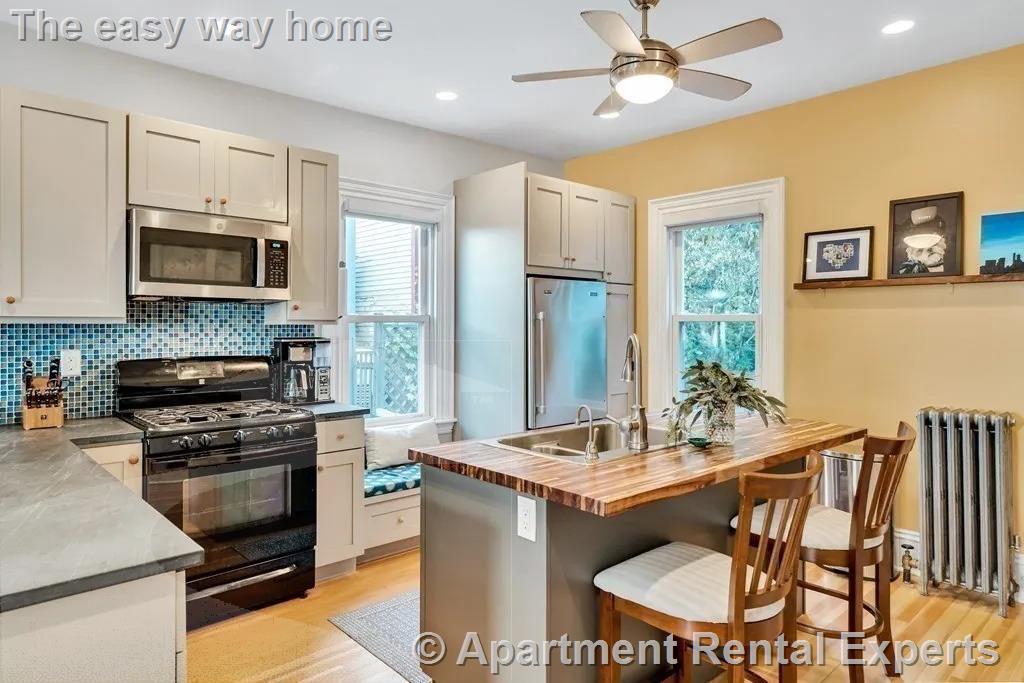1 bed, 1 bath apartment for rent at 1 Riverside Pl Unit 1, Riverside — photo 2 of 20