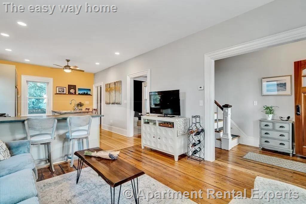 1 bed, 1 bath apartment for rent at 1 Riverside Pl Unit 1, Riverside — photo 4 of 20