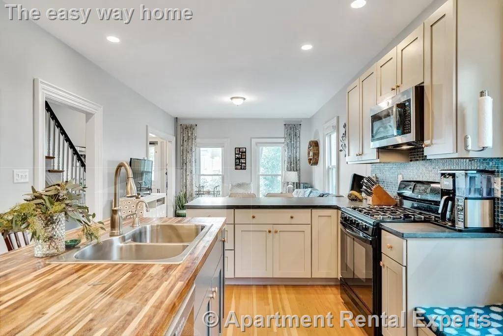 1 bed, 1 bath apartment for rent at 1 Riverside Pl Unit 1, Riverside — photo 3 of 20