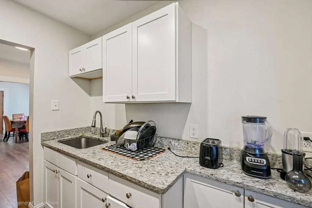 3 bed, 1 bath apartment for rent at 1 Rockdale Ave Unit 1, Lowell — photo 8 of 16