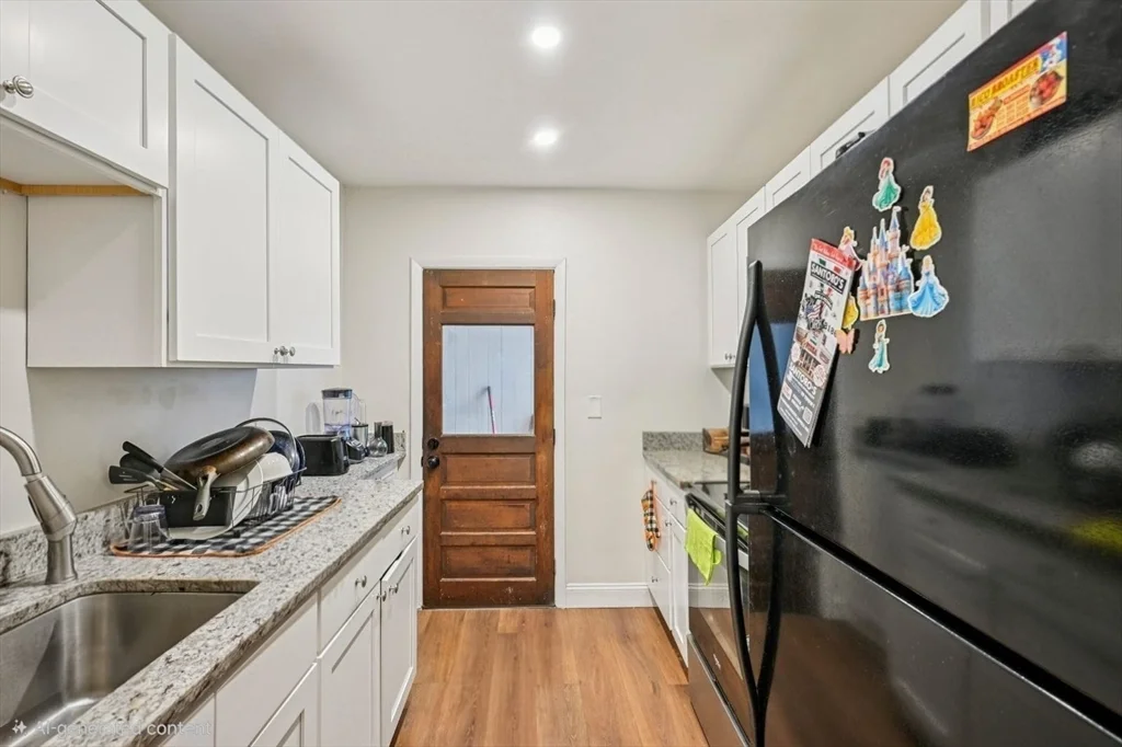 3 bed, 1 bath apartment for rent at 1 Rockdale Ave Unit 1, Lowell — photo 9 of 16