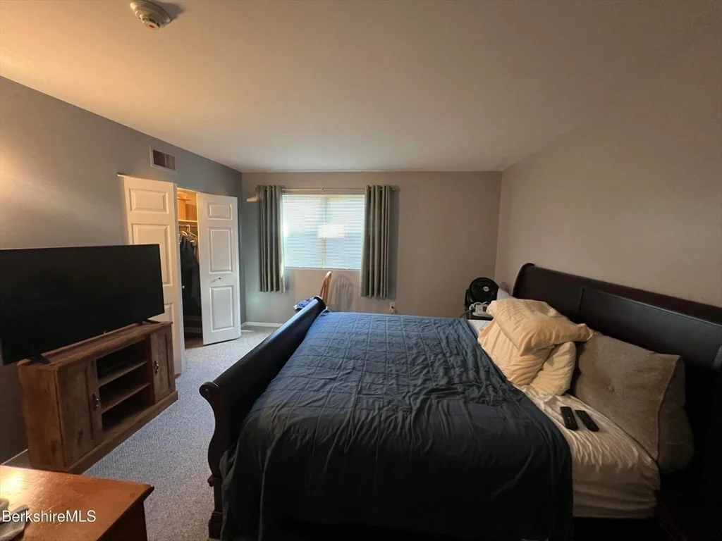 2 bed, 2 bath apartment for rent at 1 Rolling Hills Unit 10, Lenox — photo 8 of 19