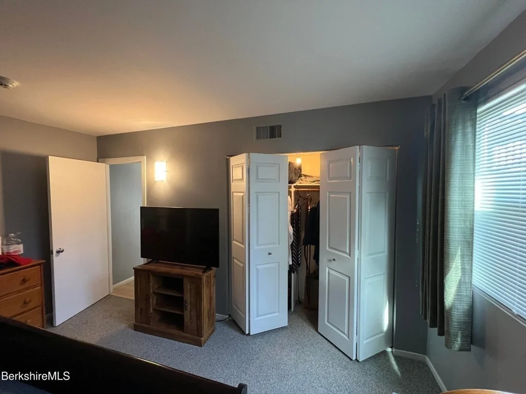 2 bed, 2 bath apartment for rent at 1 Rolling Hills Unit 10, Lenox — photo 7 of 19