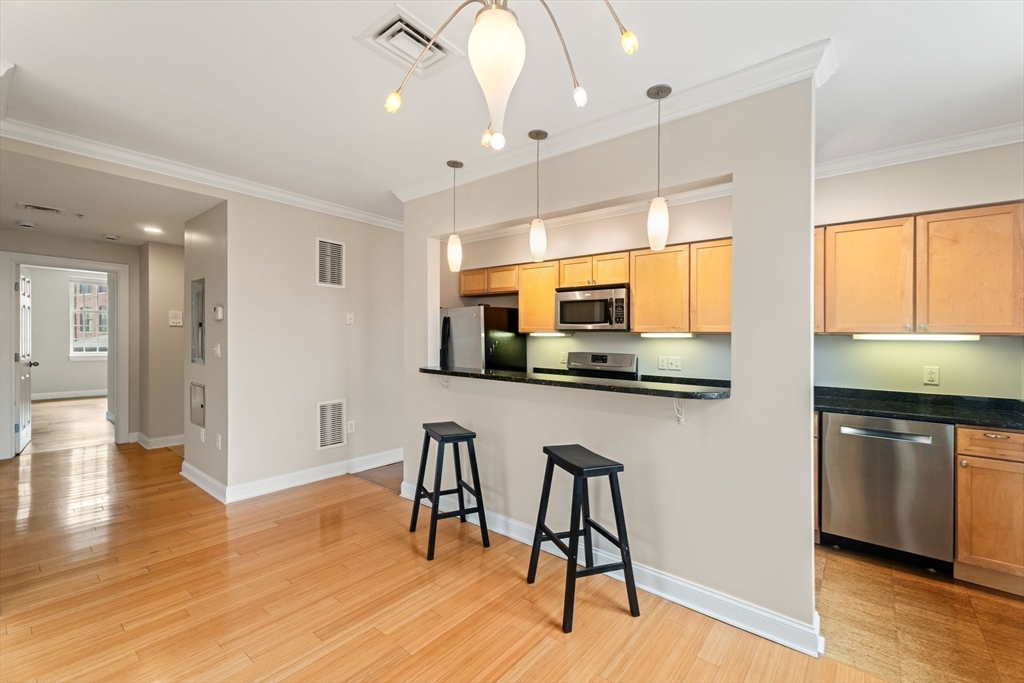 2 bed, 2 bath apartment for rent at 1 Russell St Unit 302, Cambridge — photo 6 of 21