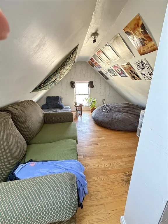 6 bed, 2 bath apartment for rent at 1 Sachem St , Unit 3, Mission Hill — photo 15 of 19