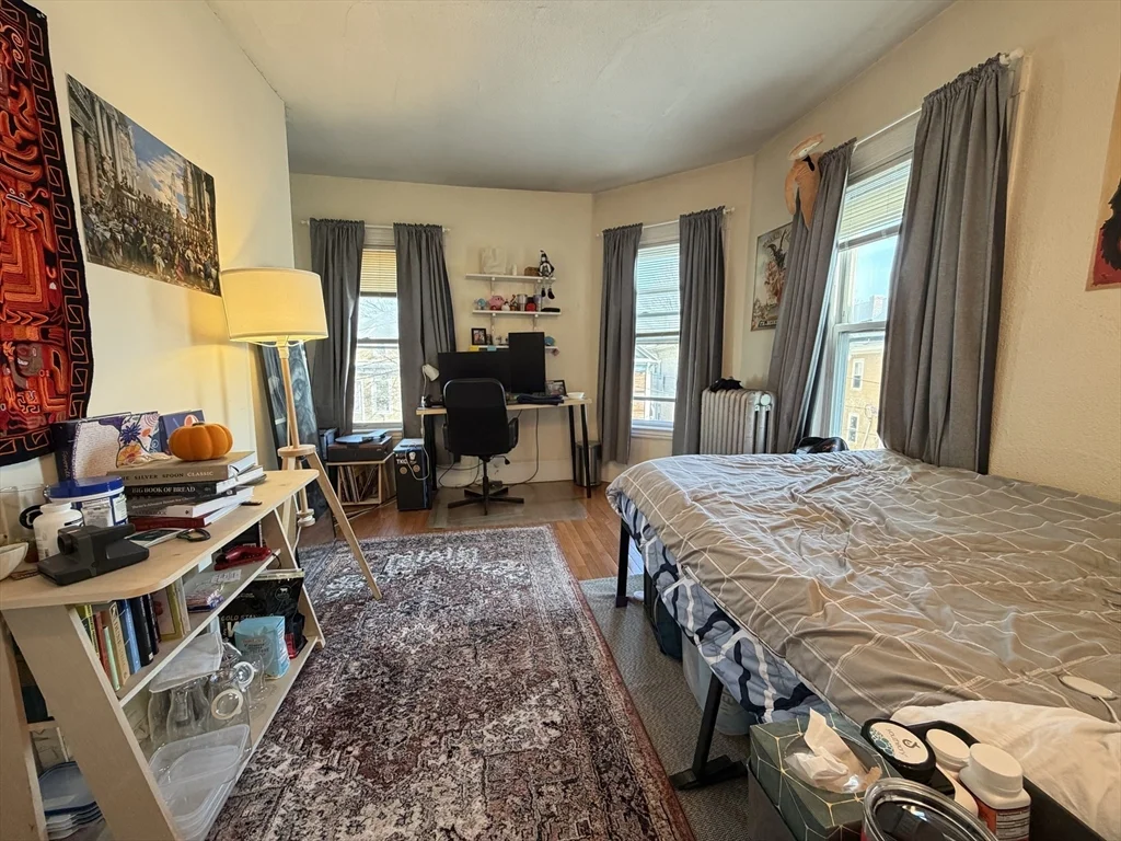 6 bed, 2 bath apartment for rent at 1 Sachem St , Unit 3, Mission Hill — photo 10 of 19