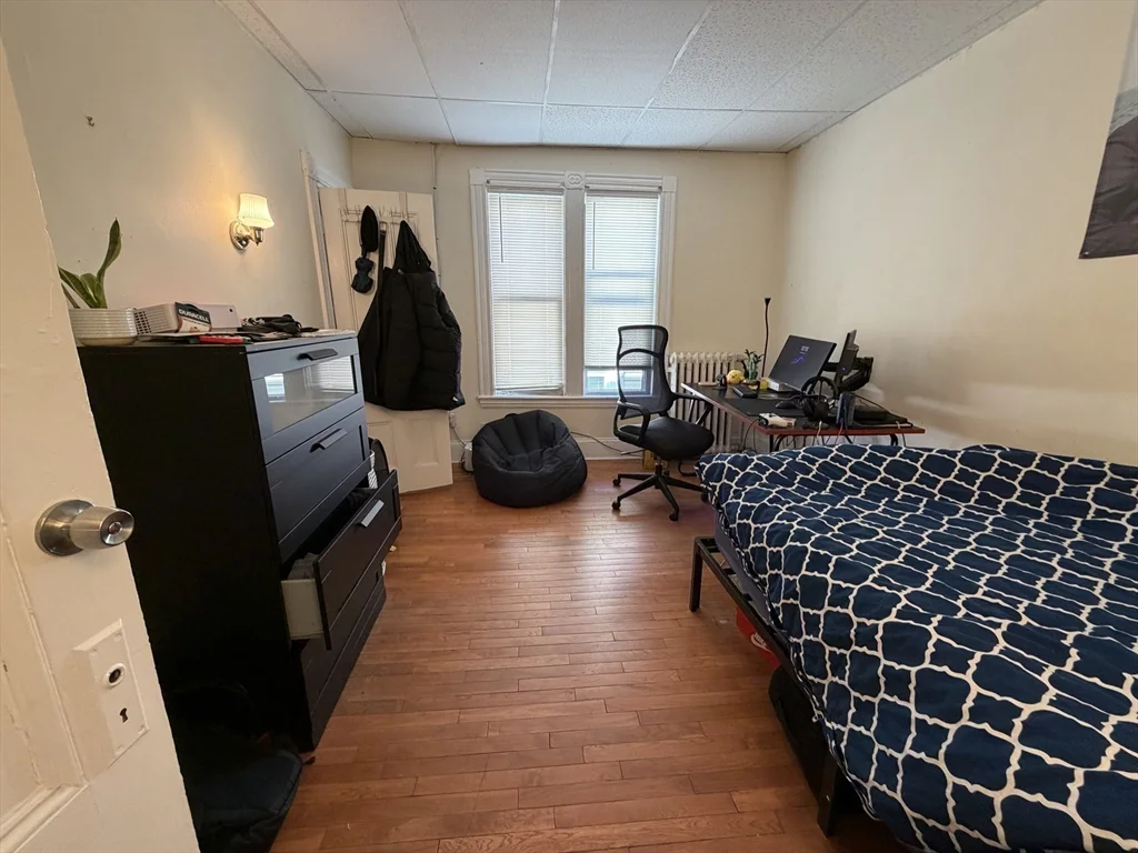 6 bed, 2 bath apartment for rent at 1 Sachem St , Unit 3, Mission Hill — photo 11 of 19