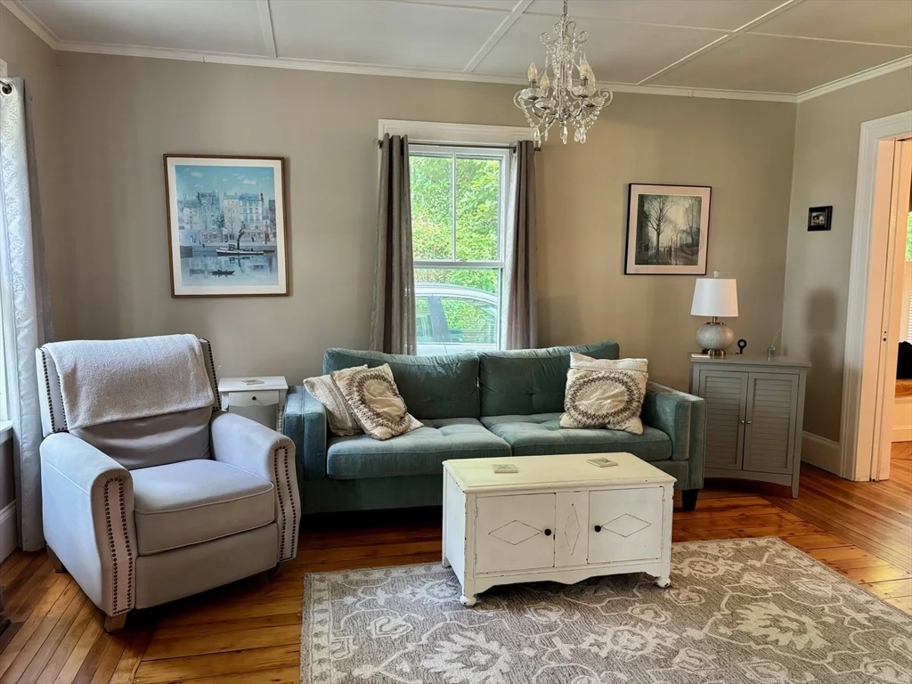 3 bed, 1 bath apartment for rent at 1 Sagamore St, Braintree Highlands — photo 10 of 21