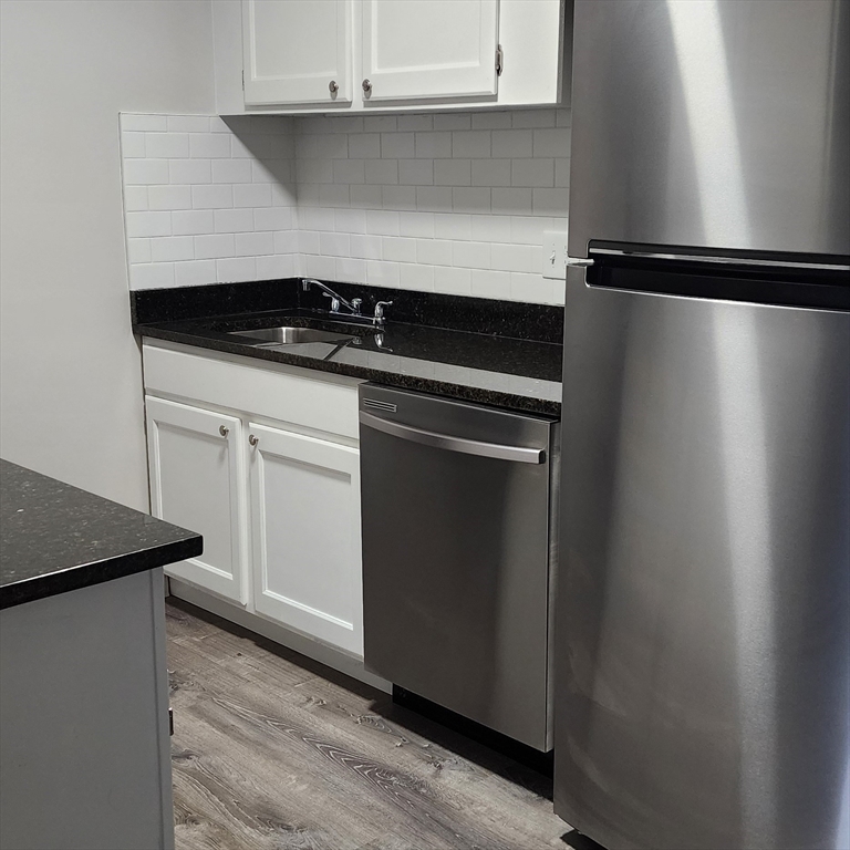 1 bed, 1 bath apartment for rent at 1 Samoset Ave Unit Summer, Mansfield — photo 2 of 8
