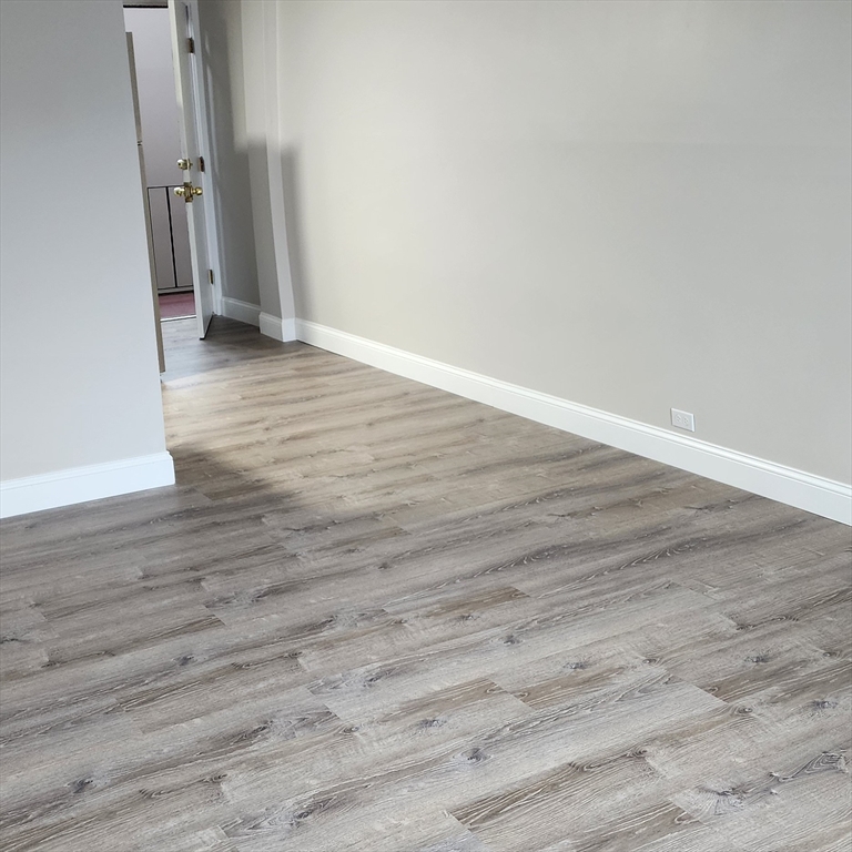 1 bed, 1 bath apartment for rent at 1 Samoset Ave Unit Summer, Mansfield — photo 1 of 8