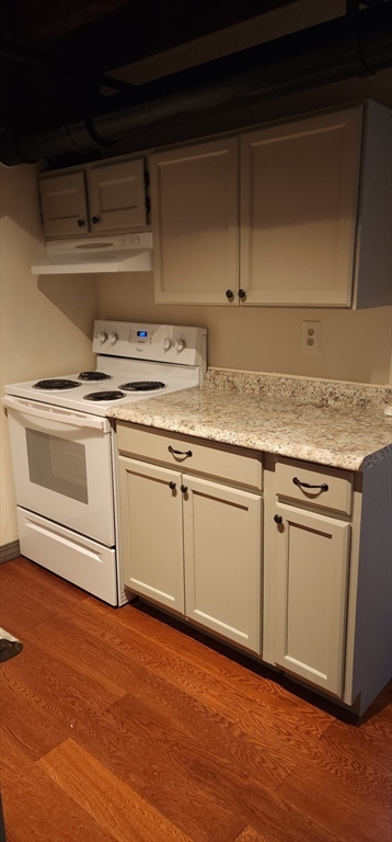 1 bed, 1 bath apartment for rent at 1 Samoset Ave Unit T, Mansfield — photo 2 of 12