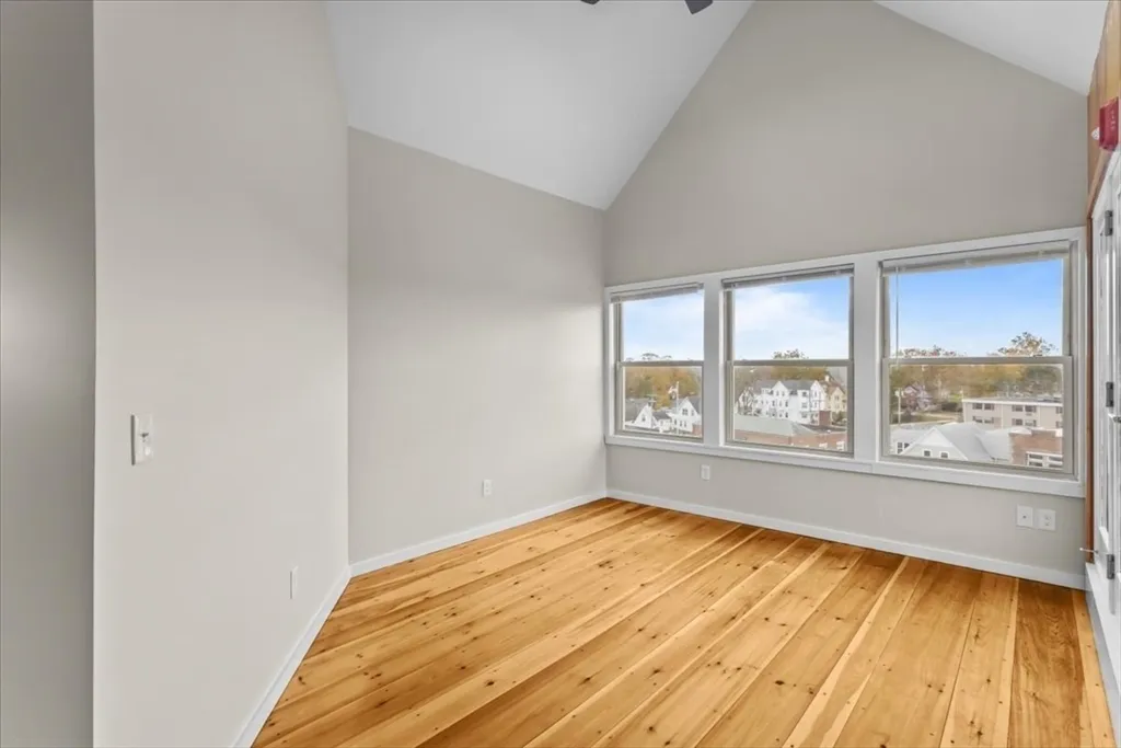 2 bed, 1 bath apartment for rent at 1 Samoset Ave Unit Tower, Mansfield — photo 3 of 32