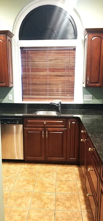 1 bed, 1 bath apartment for rent at 1 School St Unit 301, Arlington — photo 6 of 17