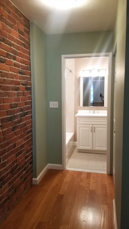 1 bed, 1 bath apartment for rent at 1 School St Unit 301, Arlington — photo 11 of 17