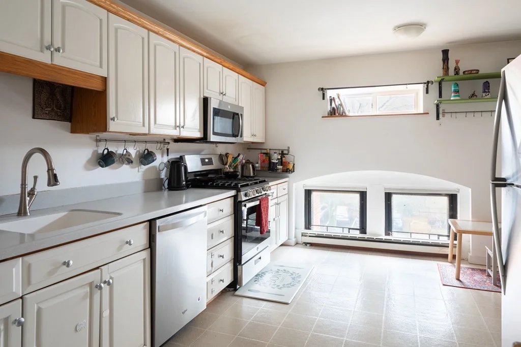 3 bed, 2 bath apartment for rent at 1 School St Unit 310, Arlington — photo 6 of 22