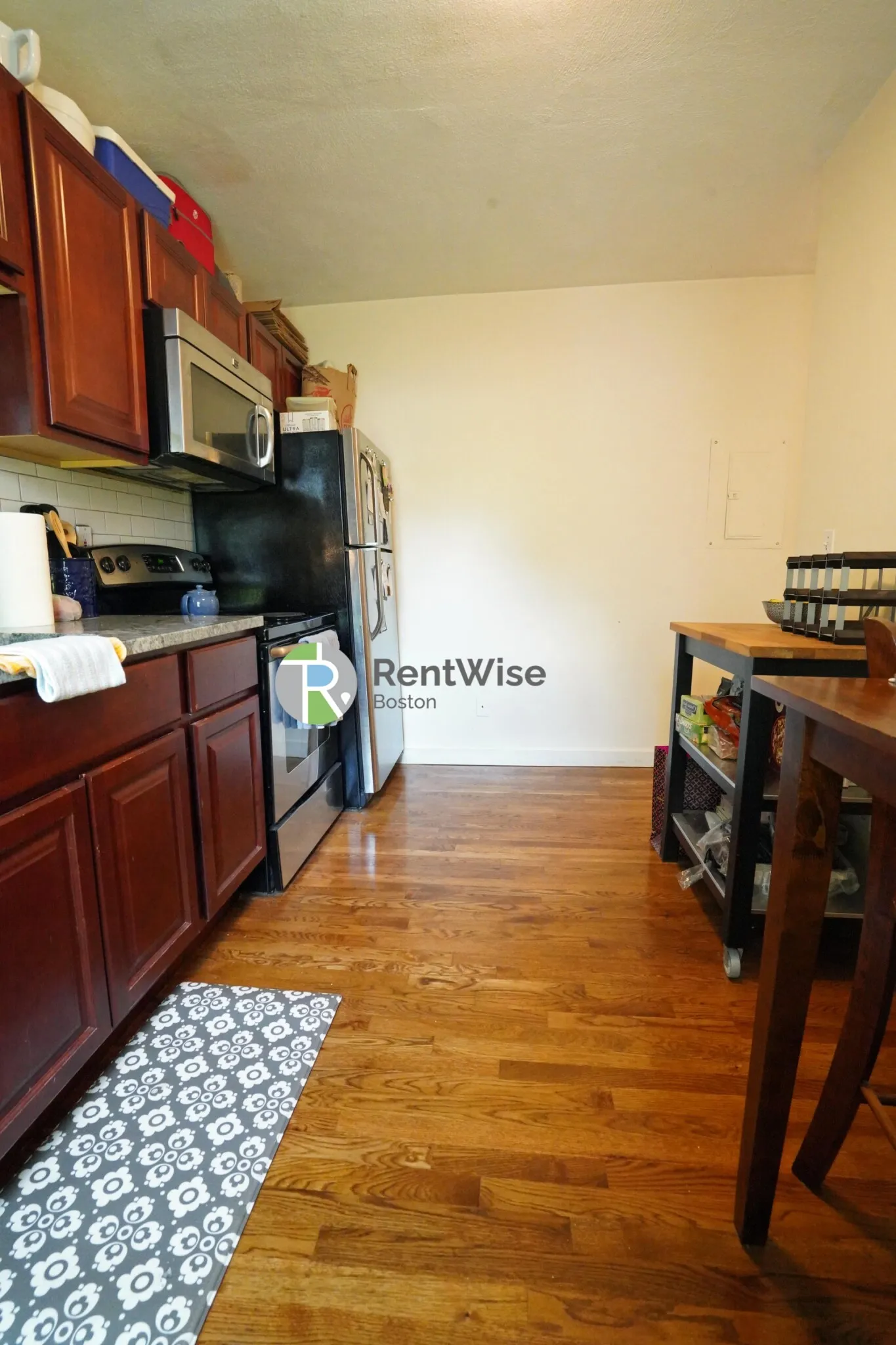 1 bed, 1 bath apartment for rent at 1 Schrepel Pl Unit 1, South Boston — photo 5 of 15