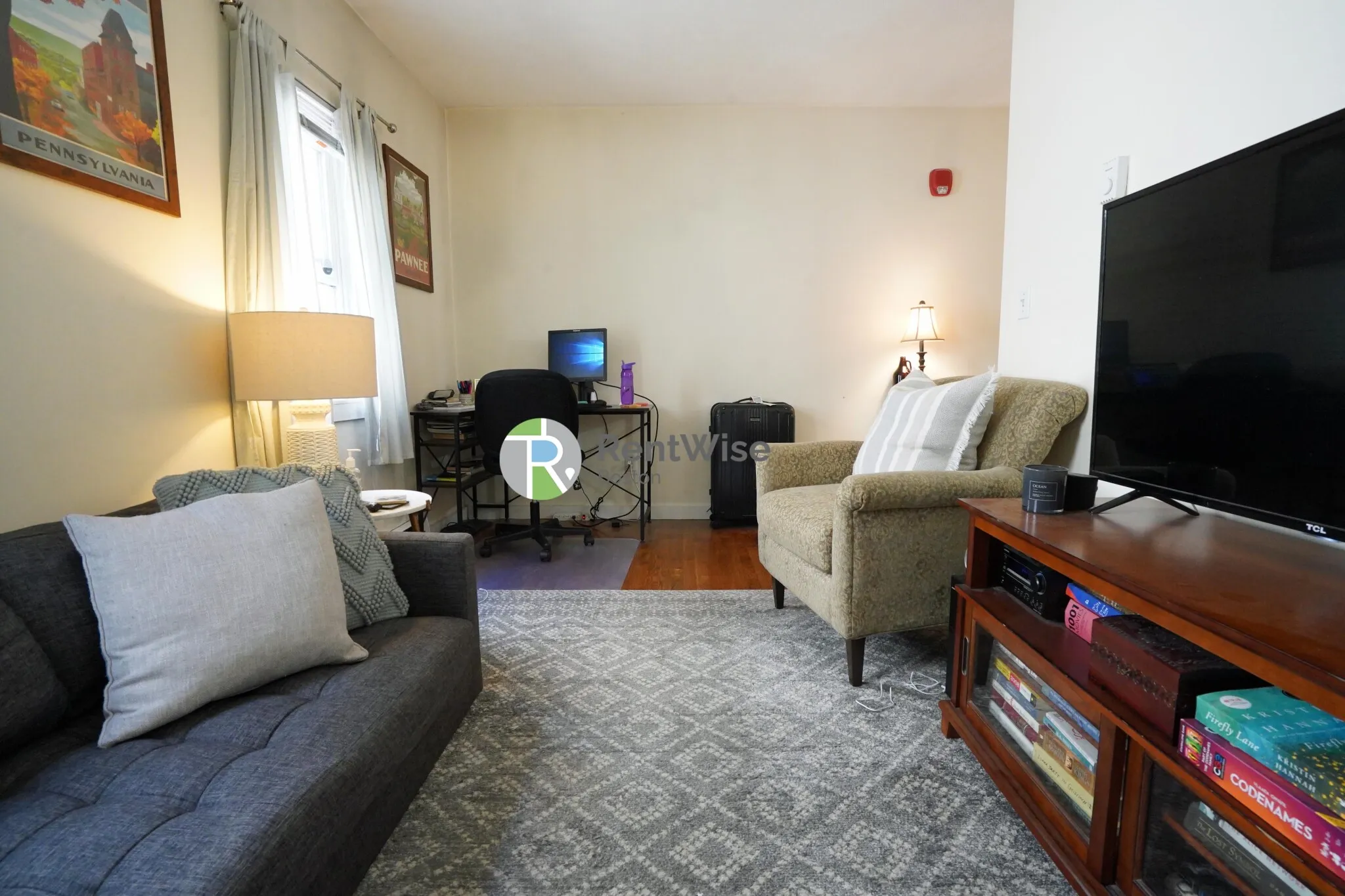 1 bed, 1 bath apartment for rent at 1 Schrepel Pl Unit 1, South Boston — photo 3 of 15