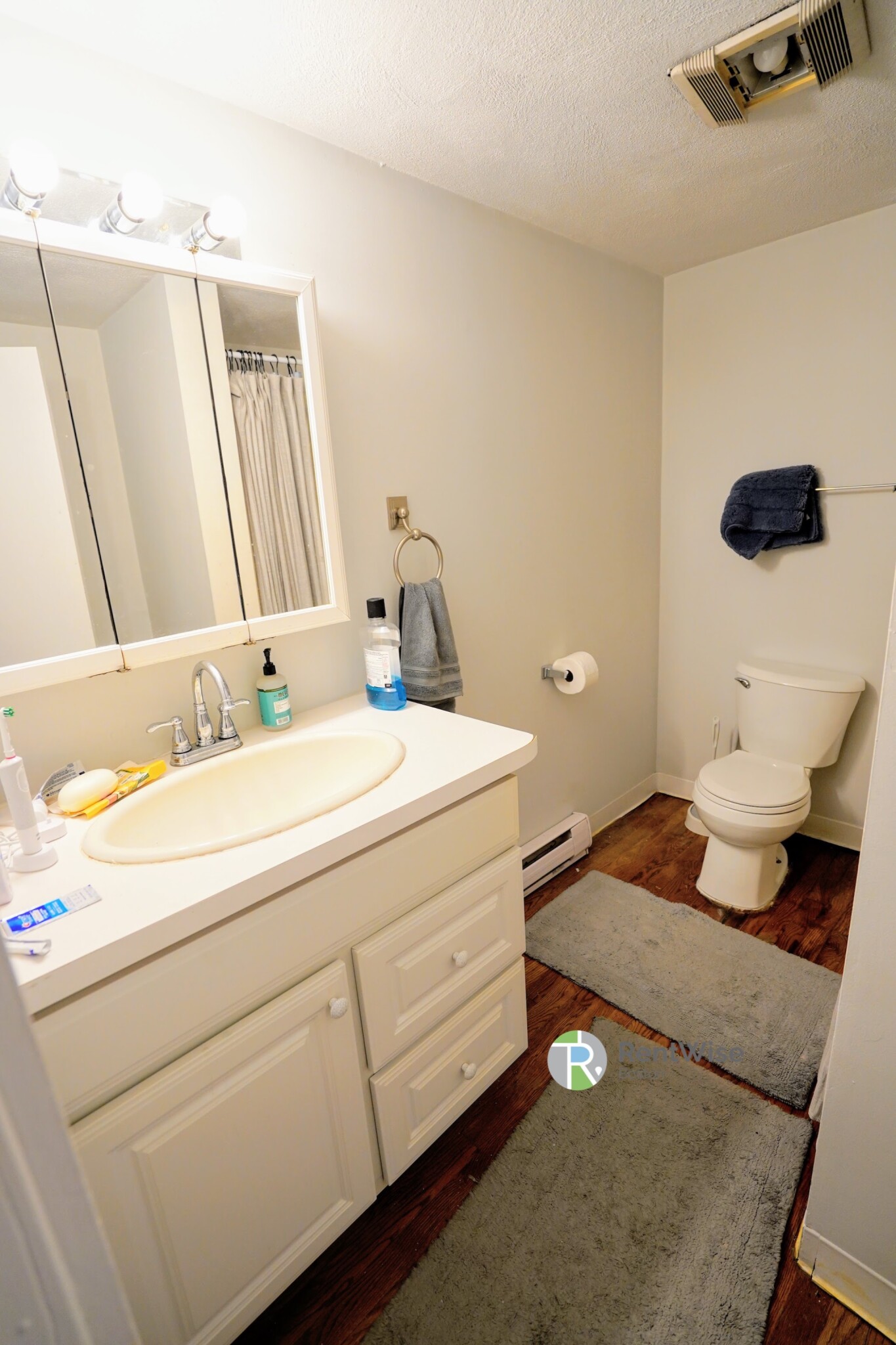 2 bed, 1 bath apartment for rent at 1 Schrepel Pl Unit 2, South Boston — photo 9 of 25