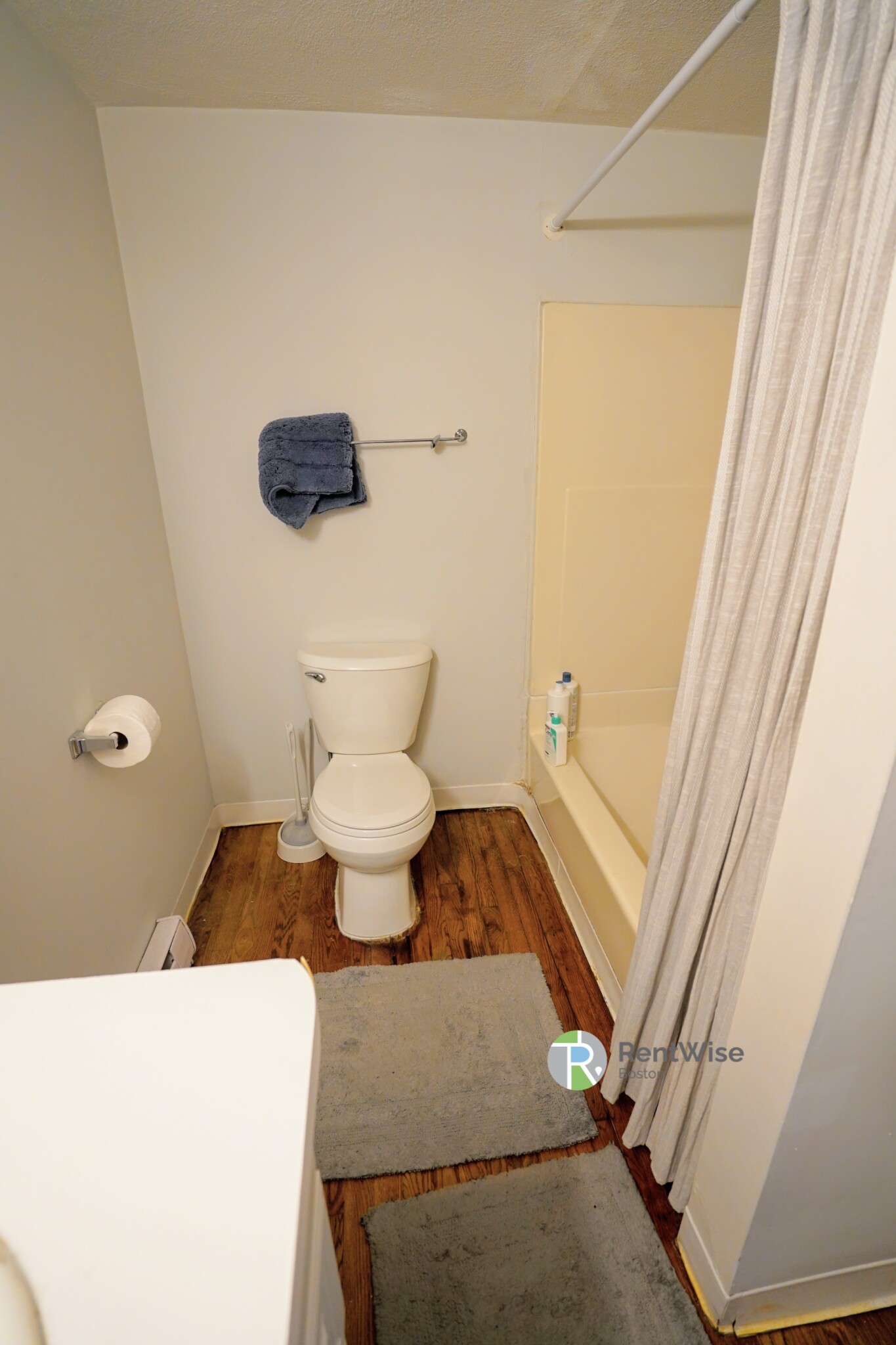 2 bed, 1 bath apartment for rent at 1 Schrepel Pl Unit 2, South Boston — photo 10 of 25