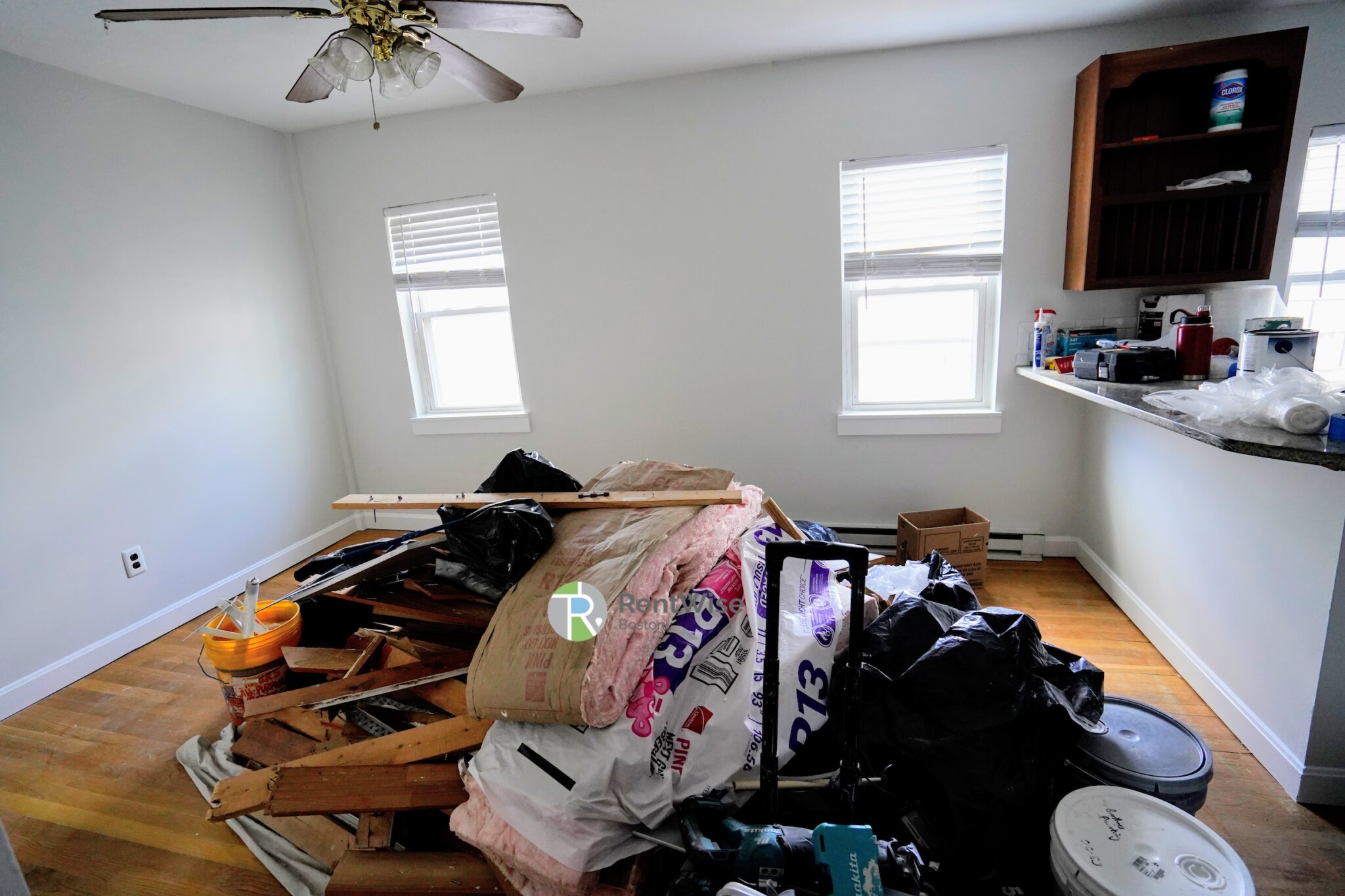2 bed, 1 bath apartment for rent at 1 Schrepel Pl Unit 3, South Boston — photo 2 of 18