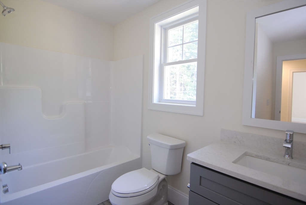 3 bed, 2 bath apartment for rent at 1 Scout Ln Unit 1, Nashua — photo 21 of 27
