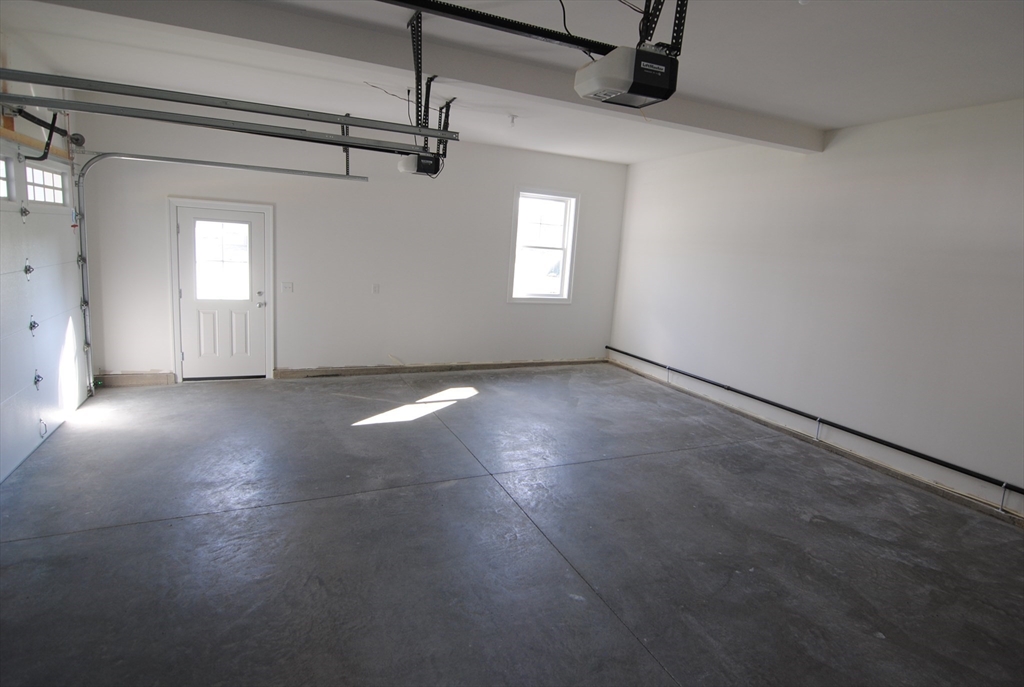 3 bed, 2 bath apartment for rent at 1 Scout Ln Unit 1, Nashua — photo 26 of 27