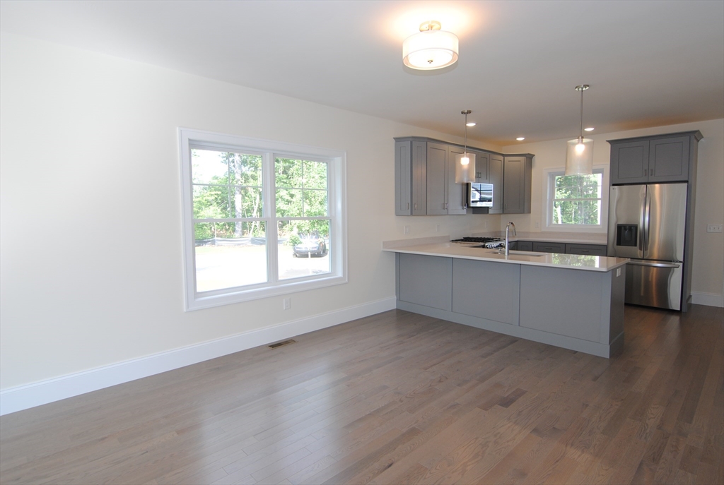 3 bed, 2 bath apartment for rent at 1 Scout Ln Unit 1, Nashua — photo 6 of 27