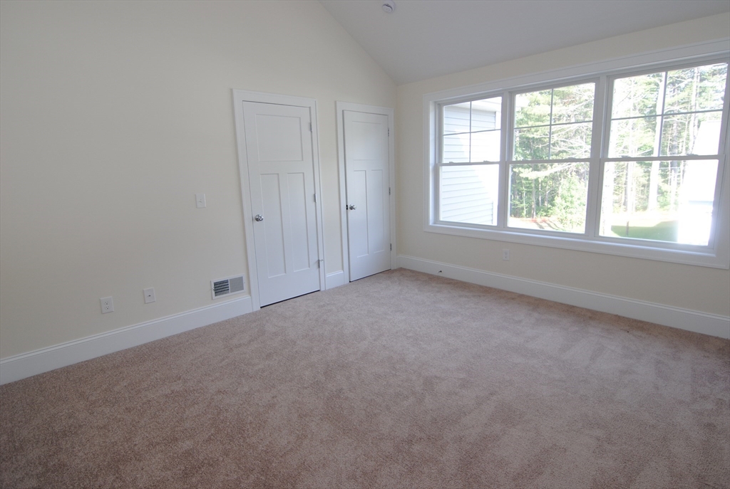 3 bed, 2 bath apartment for rent at 1 Scout Ln Unit 1, Nashua — photo 16 of 27