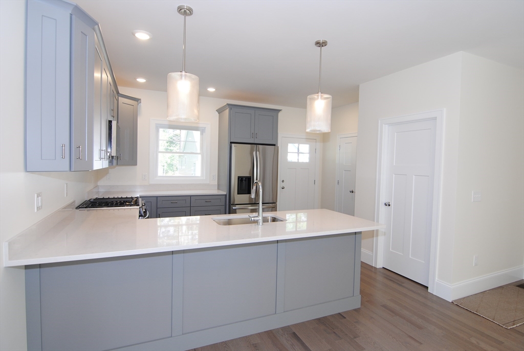 3 bed, 2 bath apartment for rent at 1 Scout Ln Unit 1, Nashua — photo 4 of 27