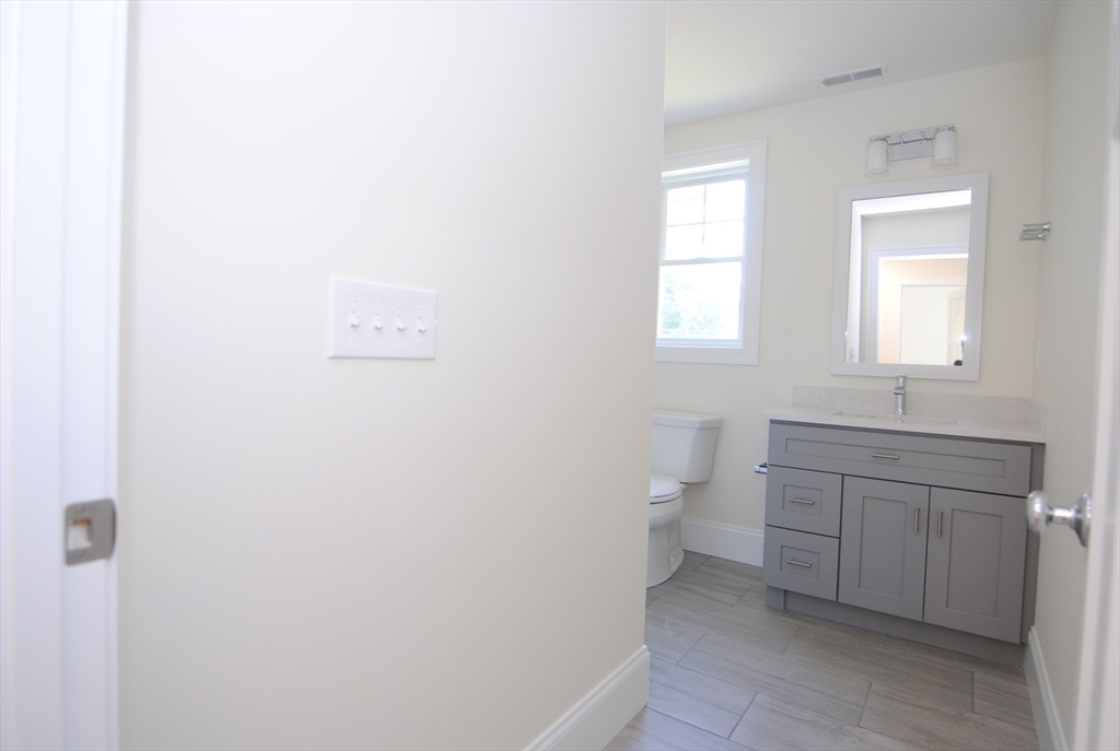 3 bed, 2 bath apartment for rent at 1 Scout Ln Unit 1, Nashua — photo 19 of 27