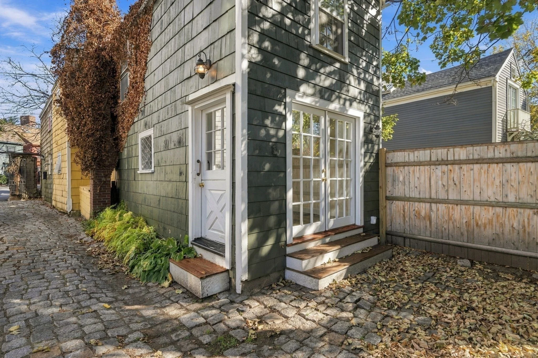 1 bed, 1 bath apartment for rent at 1 Selman St Unit 2, Marblehead — photo 2 of 29
