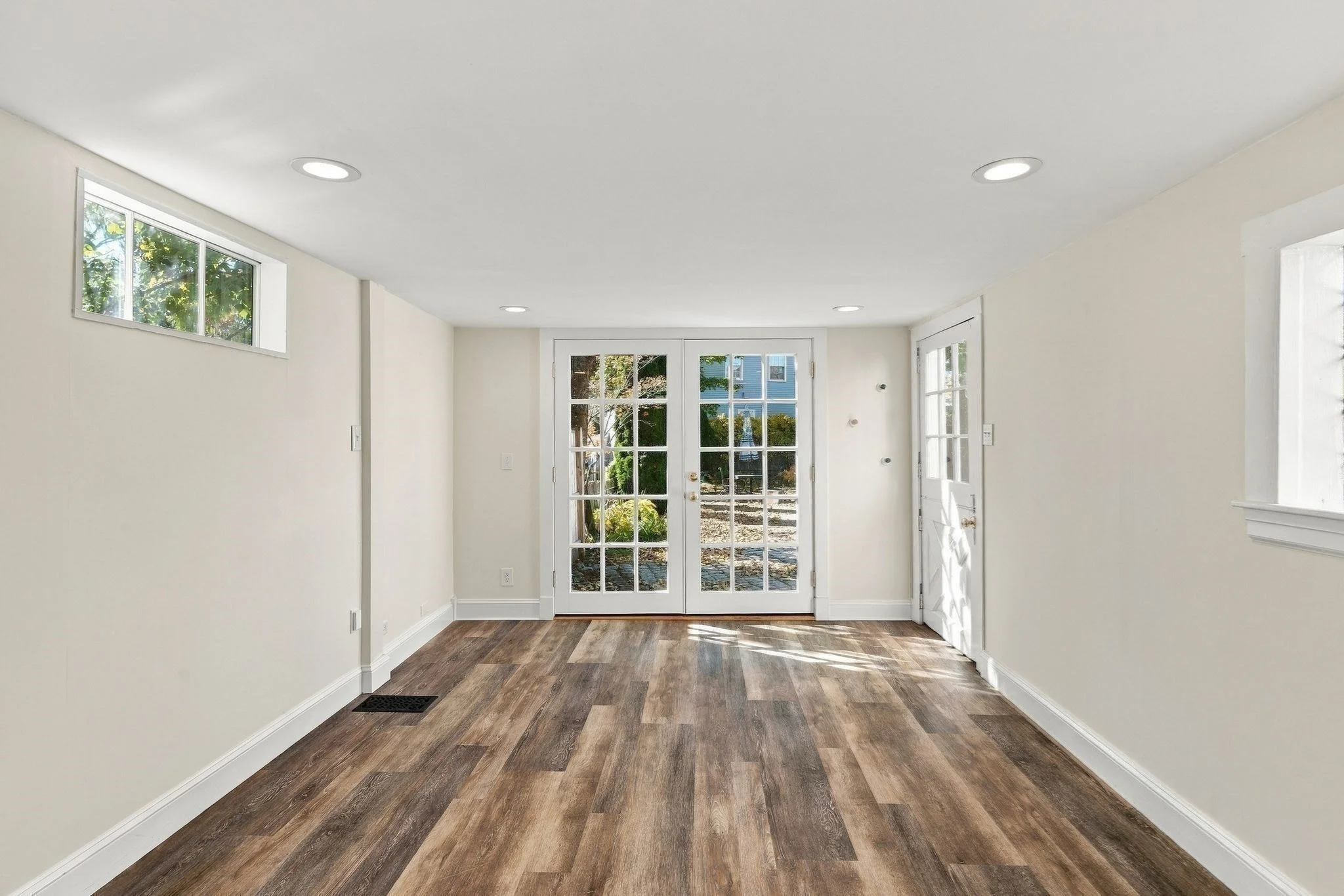 1 bed, 1 bath apartment for rent at 1 Selman St Unit 2, Marblehead — photo 4 of 29