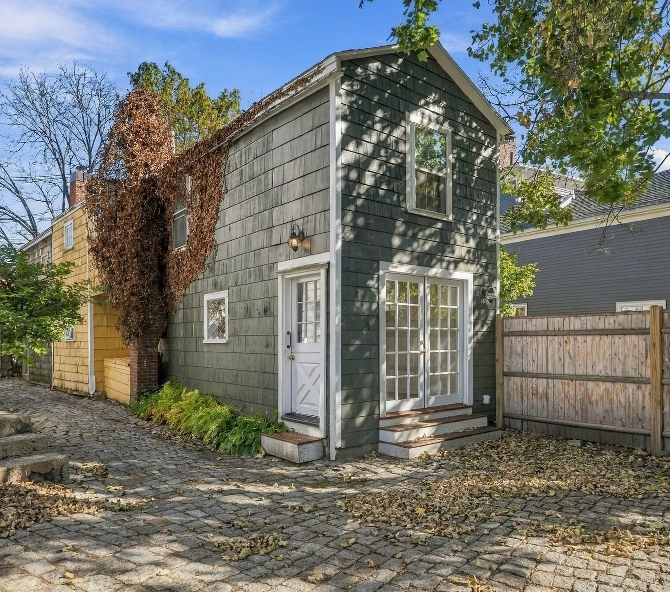 1 bed, 1 bath apartment for rent at 1 Selman St Unit 2, Marblehead