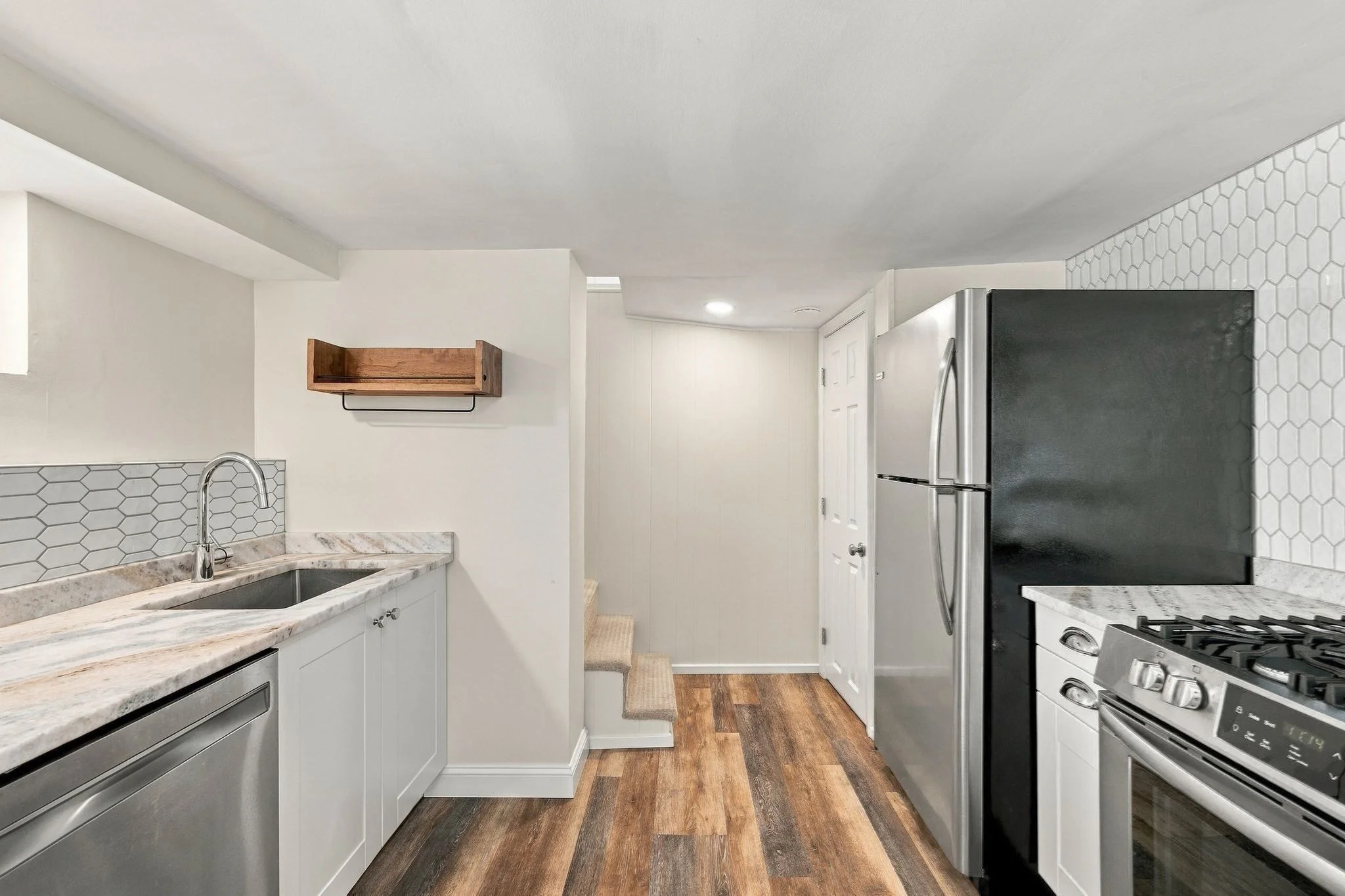 1 bed, 1 bath apartment for rent at 1 Selman St Unit 2, Marblehead — photo 11 of 29
