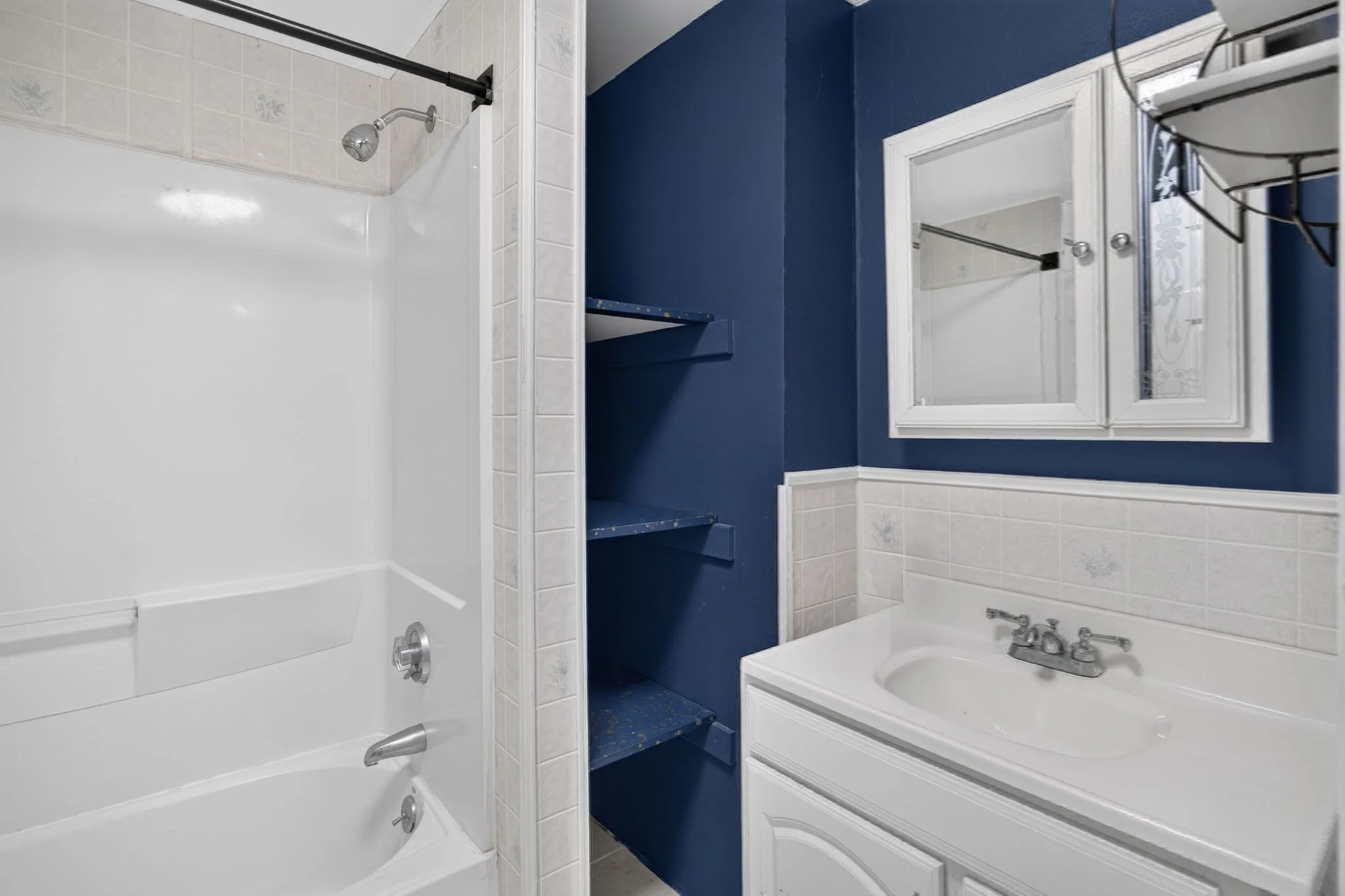4 bed, 2 bath apartment for rent at 1 Seneca Ln Unit 1, Plymouth — photo 39 of 39