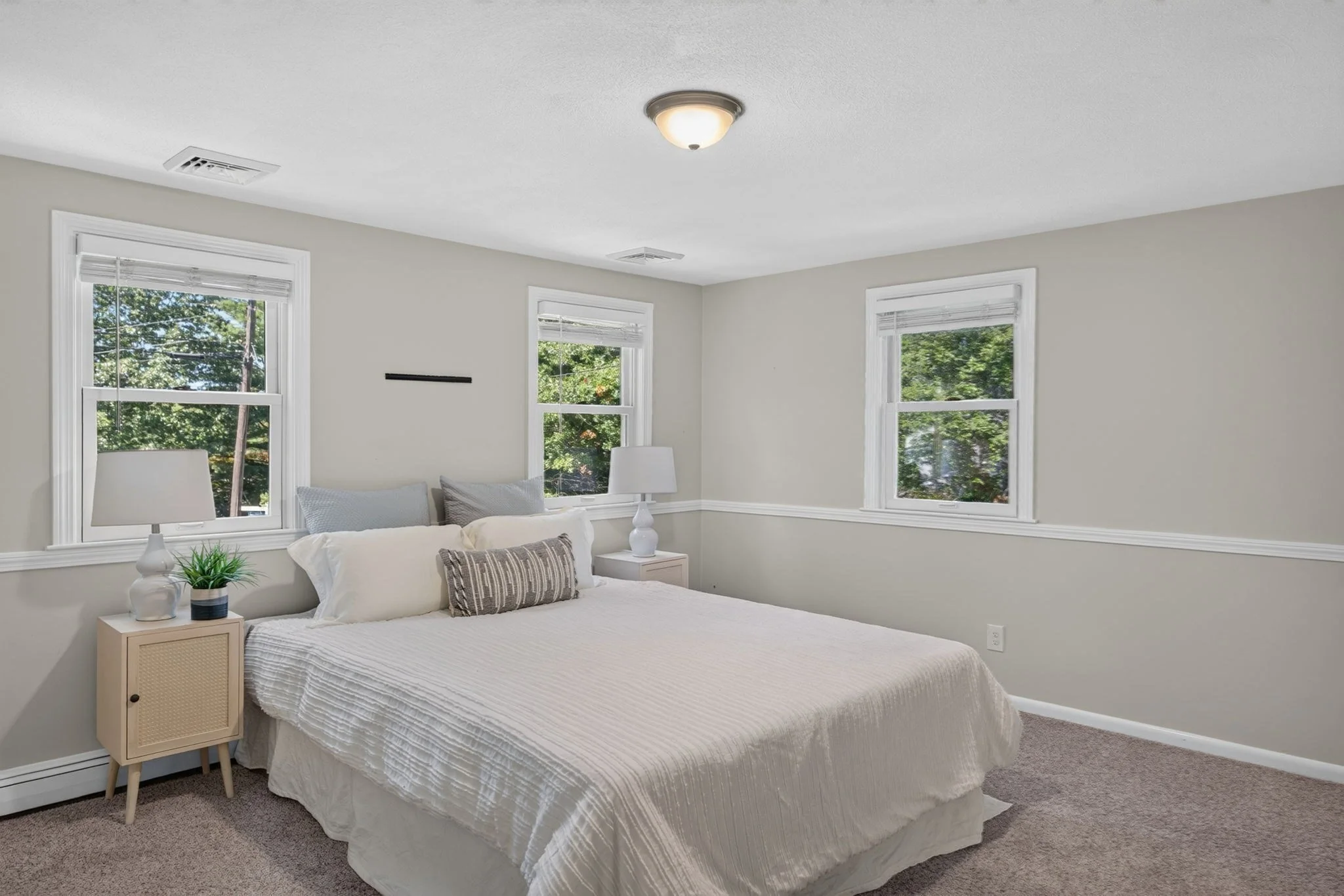 4 bed, 2 bath apartment for rent at 1 Seneca Ln Unit 1, Plymouth — photo 29 of 39