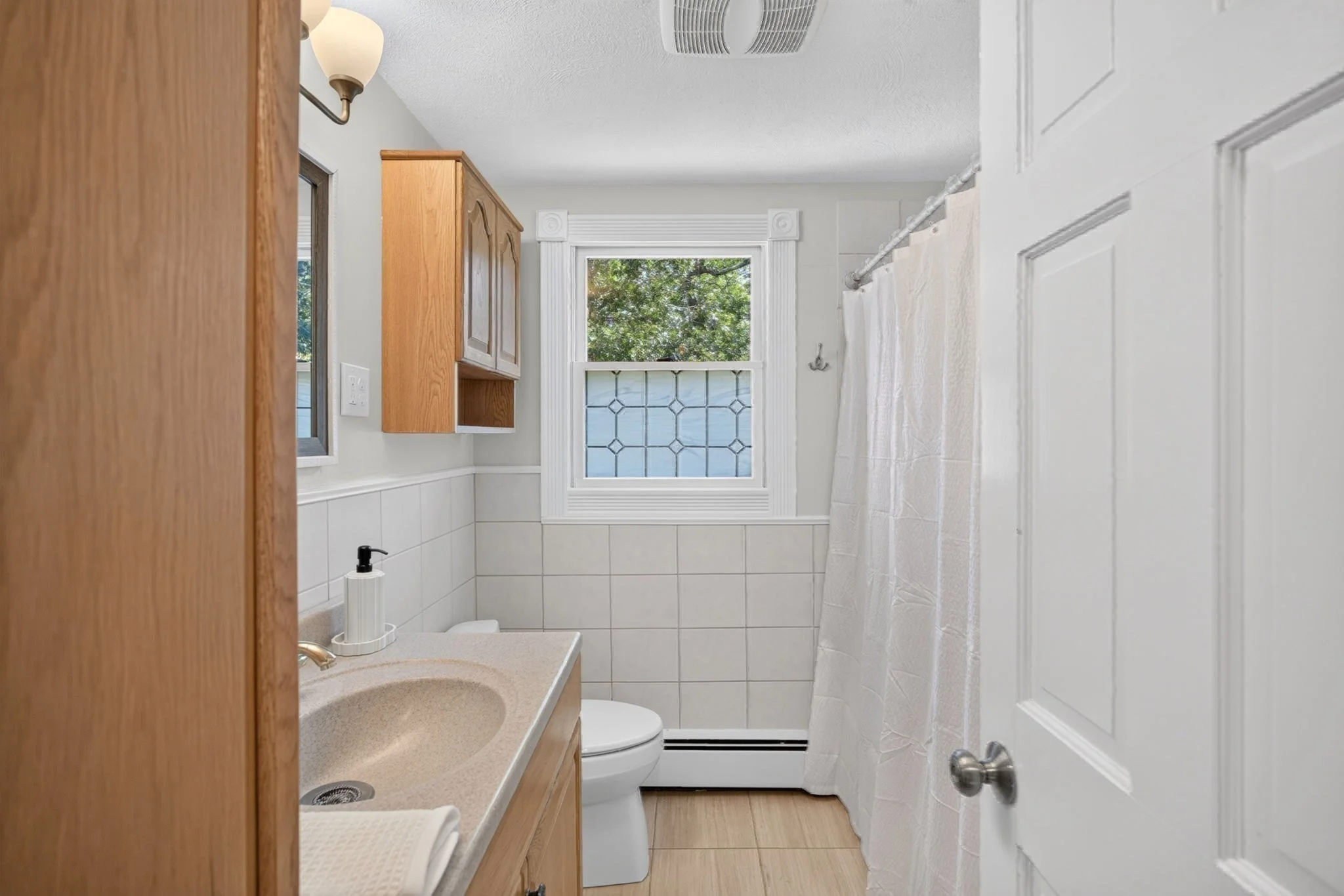 4 bed, 2 bath apartment for rent at 1 Seneca Ln Unit 1, Plymouth — photo 34 of 39