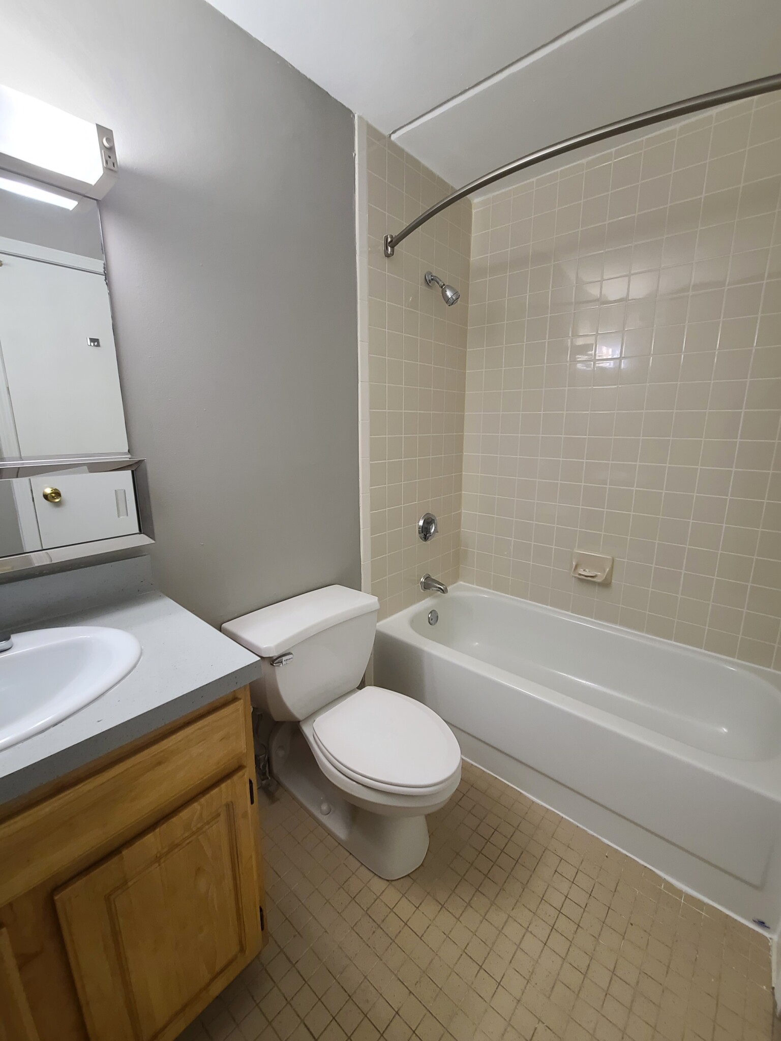 2 bed, 2 bath apartment for rent at 1 South Point Dr Unit 404 COPY, Dorchester — photo 11 of 24
