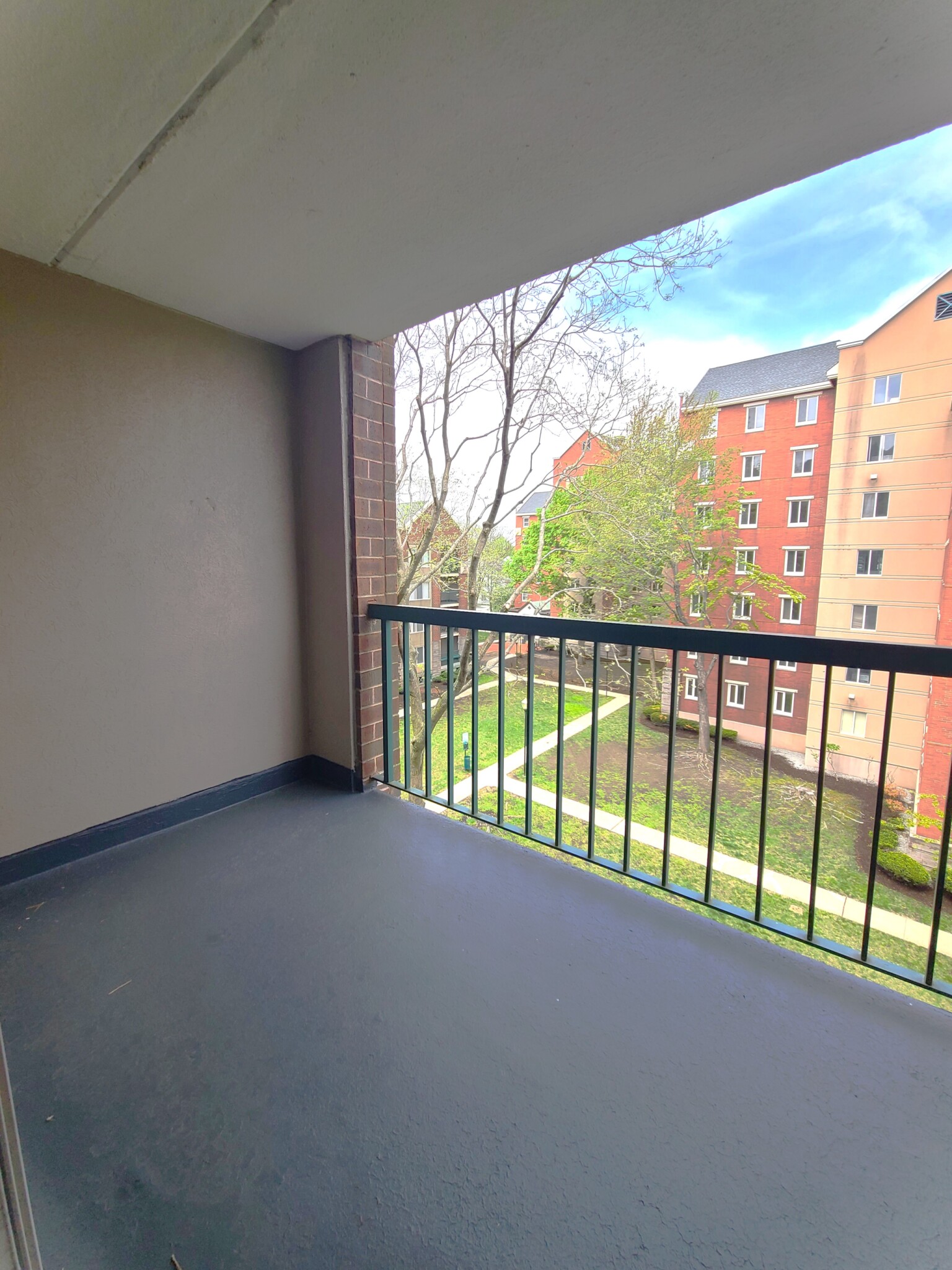 2 bed, 1 bath apartment for rent at 1 South Point Dr Unit 410, Dorchester — photo 10 of 22