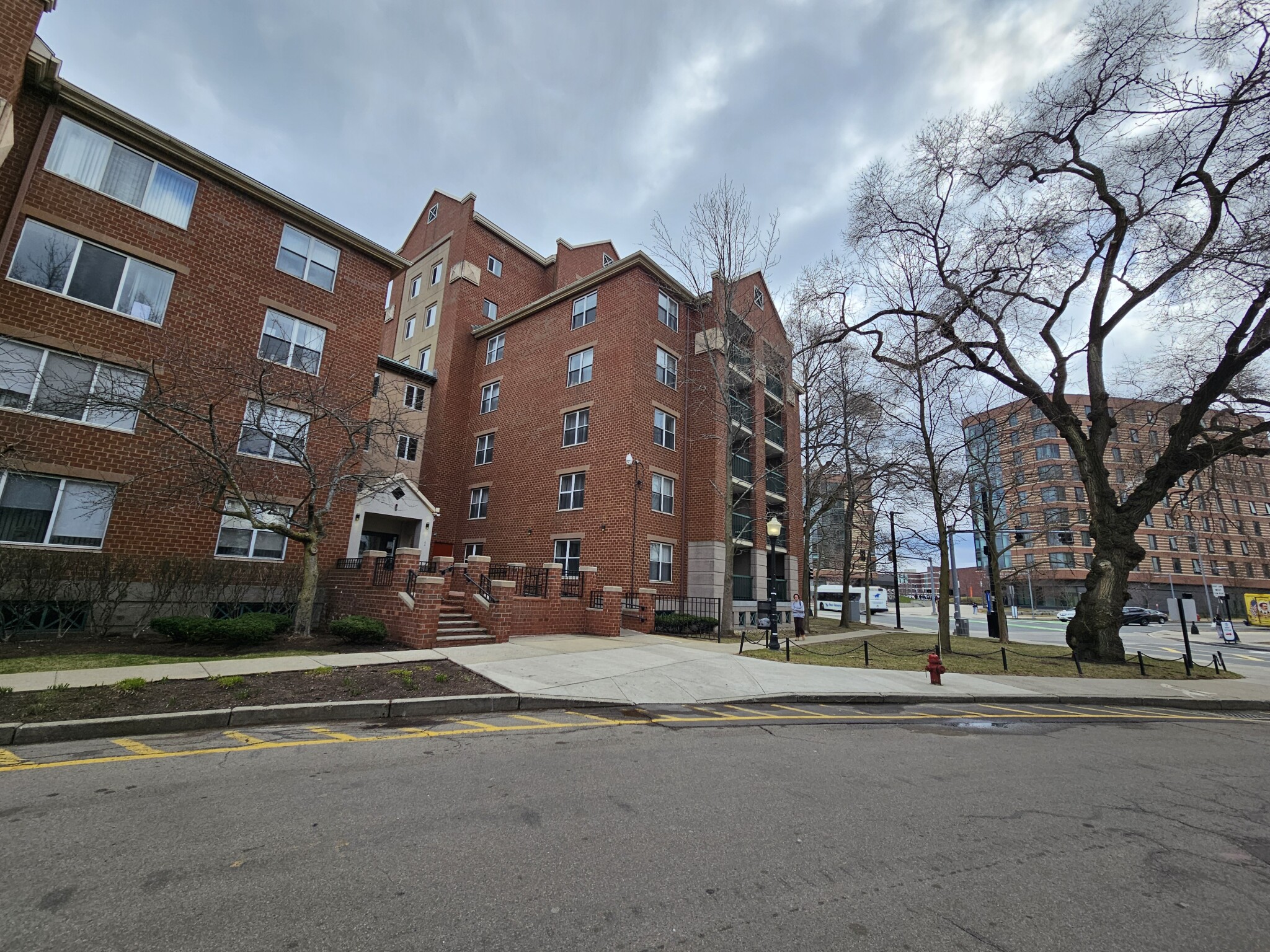 2 bed, 1 bath apartment for rent at 1 South Point Dr Unit 608, Dorchester — photo 22 of 34